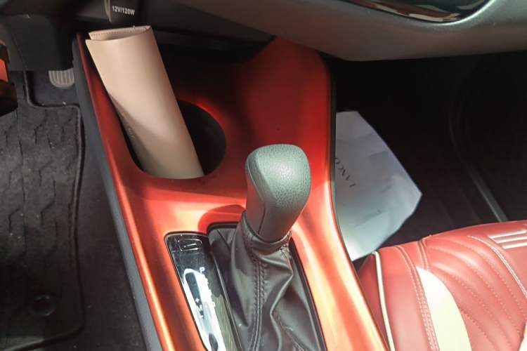 Used Toyota IZOA 2021 2.0L Enjoy Edition Gear Lever