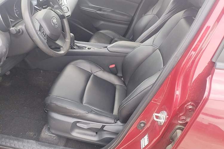Used Toyota IZOA 2021 2.0L Enjoy Edition Left Front Seat