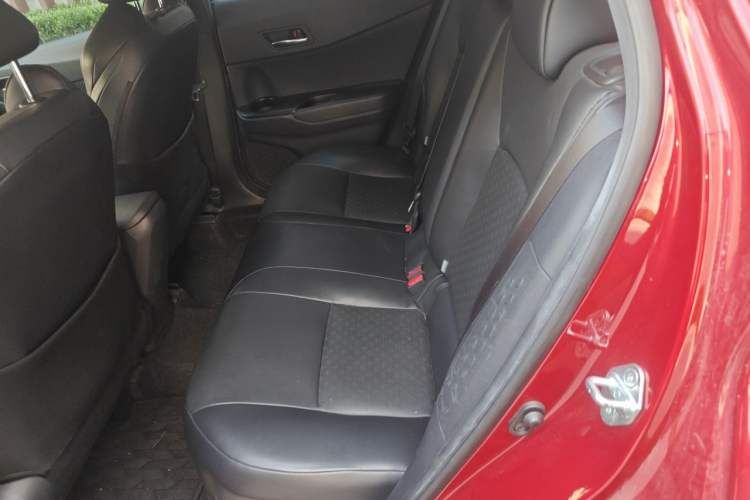 Used Toyota IZOA 2021 2.0L Yichi SPORT Left Rear Seat