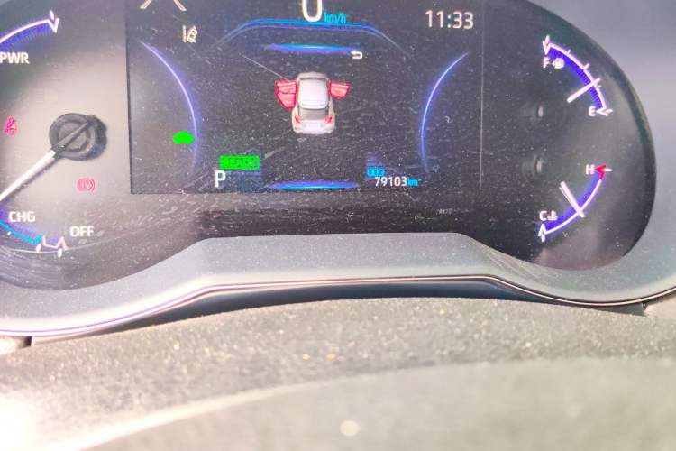 Used Toyota IZOA 2021 Dual-Motor 2.0L Yichi Edition Odometer Close Up