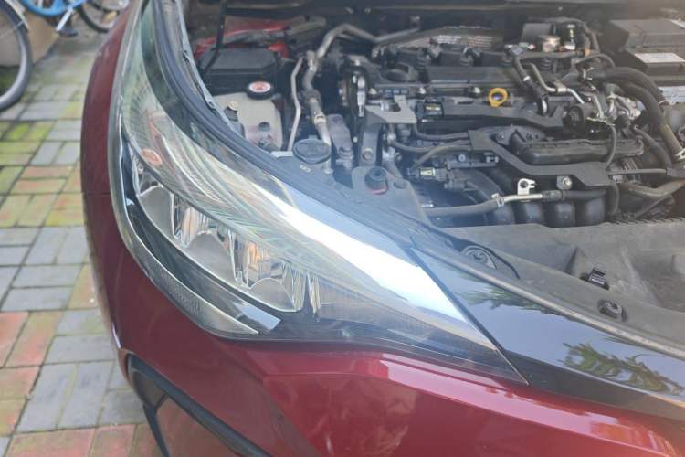 Used Toyota IZOA 2021 2.0L Yixing Version Right Front Headlight