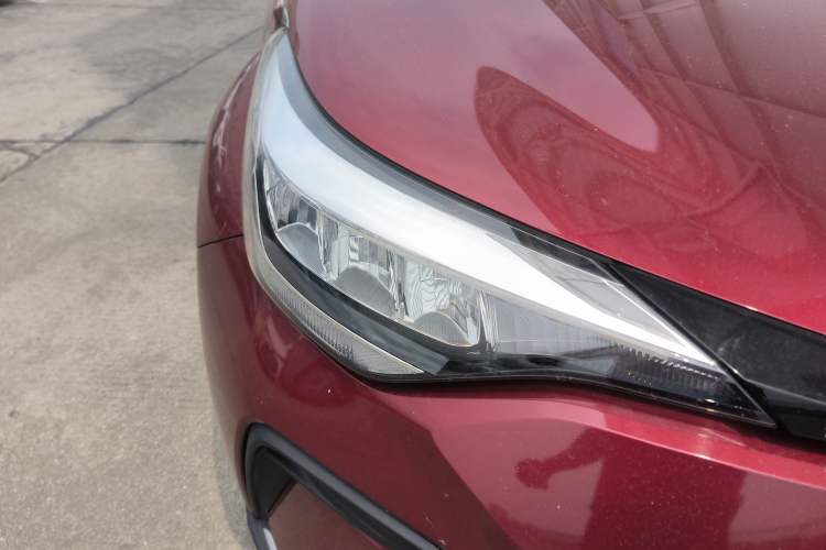 Used Toyota IZOA 2021 2.0L Enjoy Edition Right Front Headlight