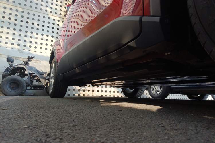 Used Toyota IZOA 2021 Dual-Motor 2.0L Yixiang Edition Right Side Sill