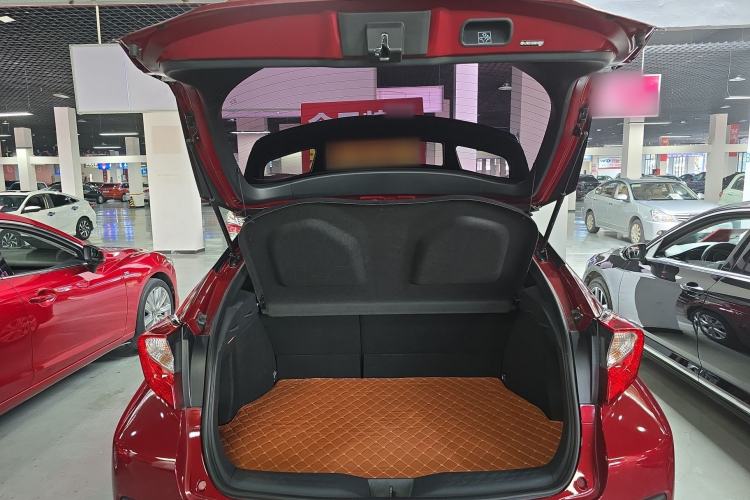 Used Toyota IZOA 2021 2.0L Enjoy Edition Trunk