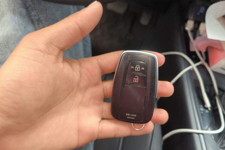 Used Toyota IZOA 2021 2.0L Enjoy Edition Vehicle Key