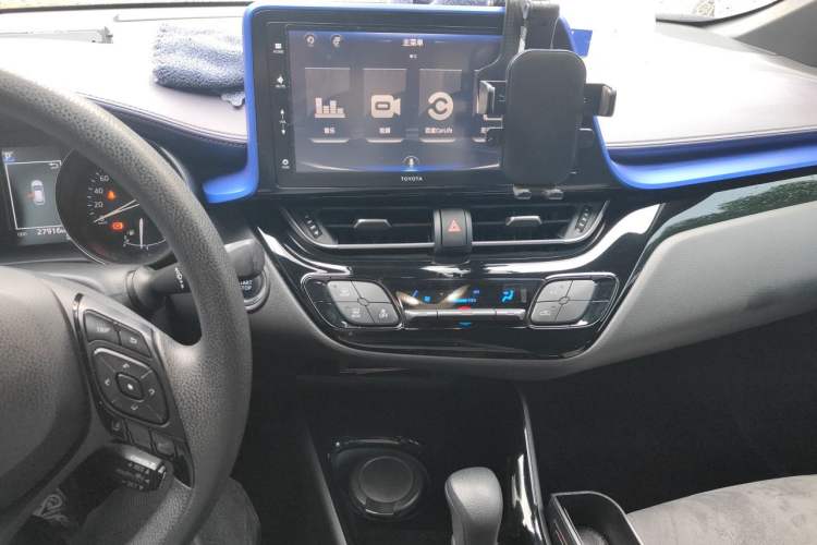 Used Toyota IZOA 2021 2.0L Enjoy Edition Audio And AC Panel