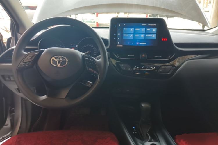 Used Toyota IZOA 2021 2.0L Enjoy Edition Center Console