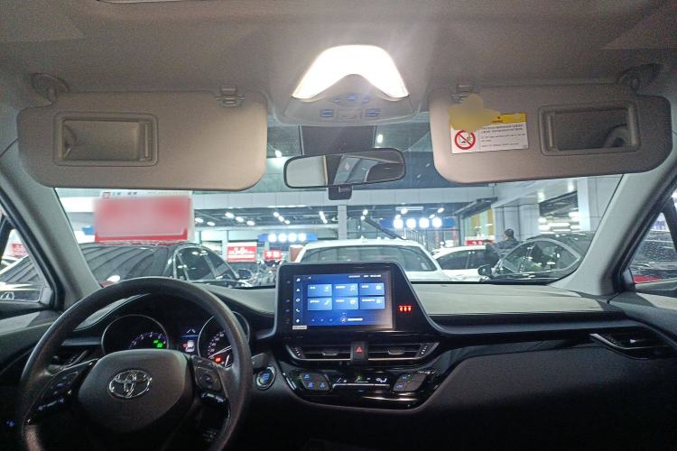 Used Toyota IZOA 2021 2.0L Enjoy Edition Center Console