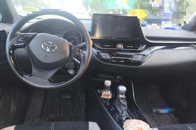 Used Toyota IZOA 2021 2.0L Yichi SPORT Center Console