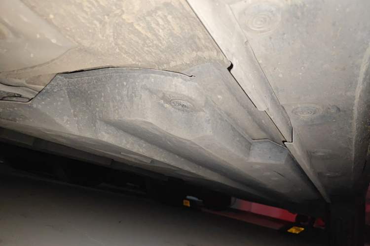 Used Toyota IZOA 2021 2.0L Yichi SPORT Chassis Front Left