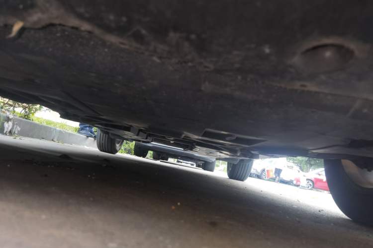 Used Toyota IZOA 2021 2.0L Enjoy Edition Chassis Front