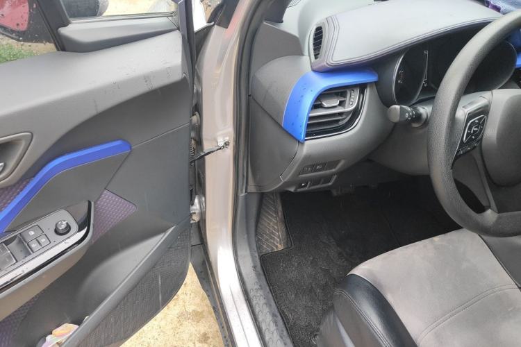 Used Toyota IZOA 2021 2.0L Enjoy Edition Driver Seat