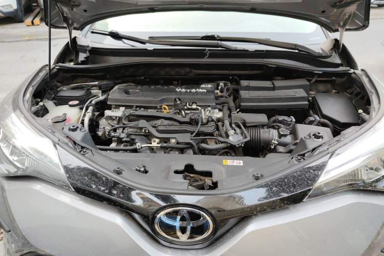 Used Toyota IZOA 2021 2.0L Enjoy Edition Engine Bay