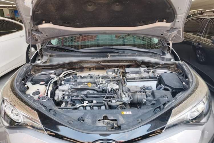 Used Toyota IZOA 2021 2.0L Enjoy Edition Engine Bay