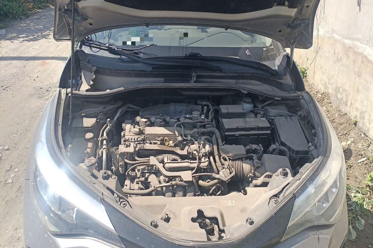 Used Toyota IZOA 2021 2.0L Enjoy Edition Engine Bay
