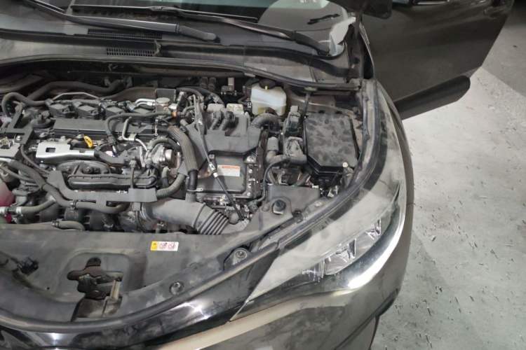 Used Toyota IZOA 2021 Dual-Motor 2.0L Yixiang Edition Engine Bay Left