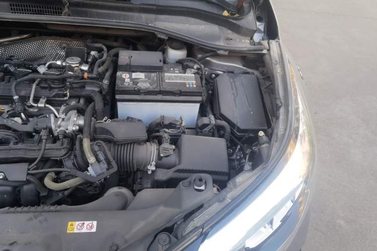 Used Toyota IZOA 2021 2.0L Enjoy Edition Engine Bay Left