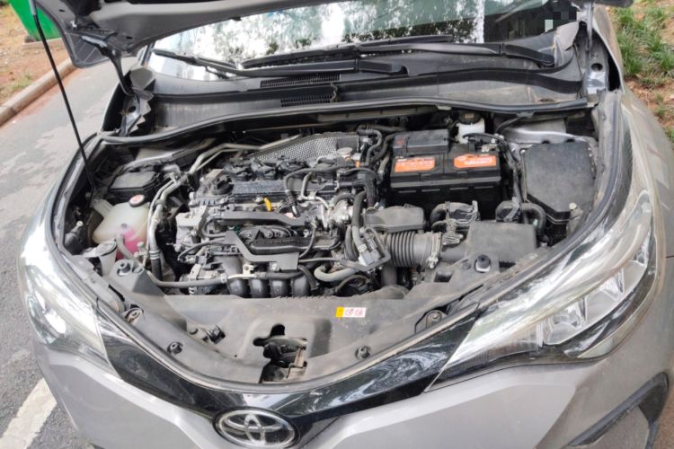 Used Toyota IZOA 2021 2.0L Enjoy Edition Engine Bay