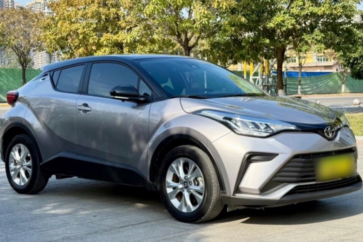 Used Toyota IZOA 2021 2.0L Yixing Version Exterior 2