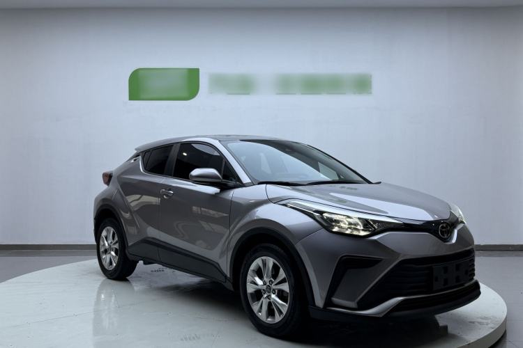 Used Toyota IZOA 2021 2.0L Yixing Version Exterior 2