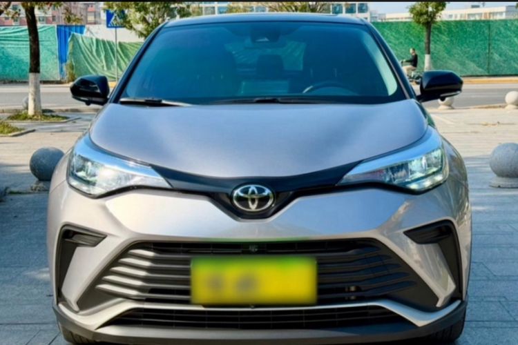 Used Toyota IZOA 2021 2.0L Yixing Version Exterior 4