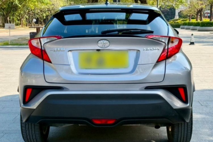 Used Toyota IZOA 2021 2.0L Yixing Version Exterior 5
