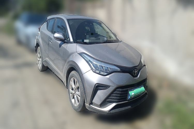 Used Toyota IZOA 2021 2.0L Enjoy Edition Front Right 45 Deg