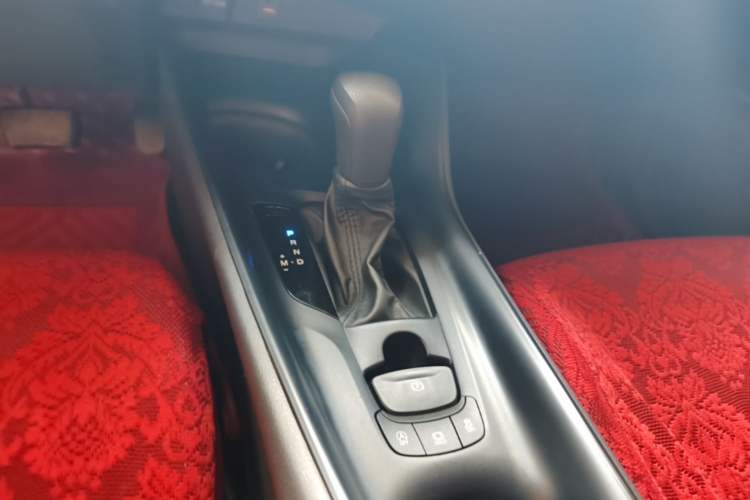Used Toyota IZOA 2021 2.0L Enjoy Edition Gear Lever