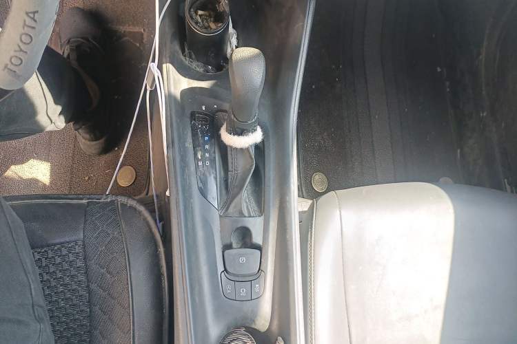 Used Toyota IZOA 2021 2.0L Enjoy Edition Gear Lever