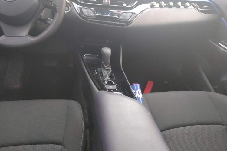 Used Toyota IZOA 2021 2.0L Enjoy Edition Gear Lever