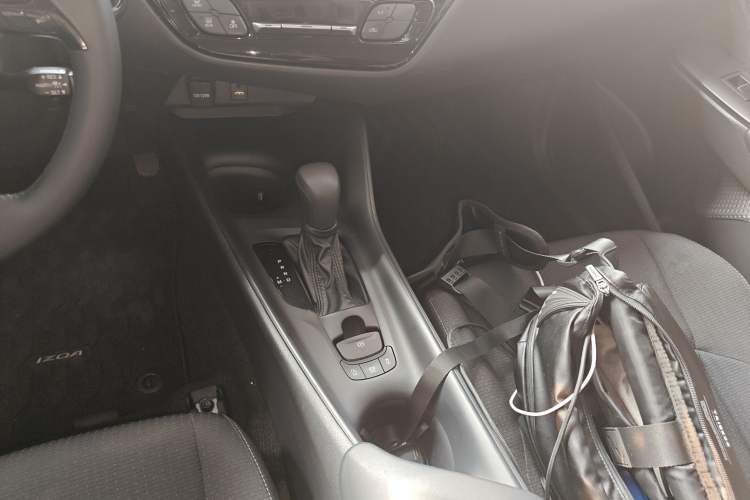 Used Toyota IZOA 2021 2.0L Enjoy Edition Gear Lever