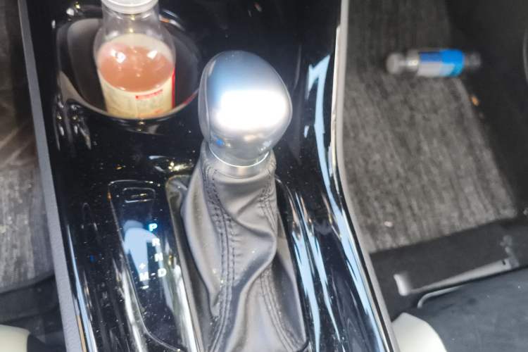 Used Toyota IZOA 2021 2.0L Yichi SPORT Gear Lever