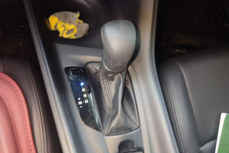Used Toyota IZOA 2021 2.0L Enjoy Edition Gear Lever