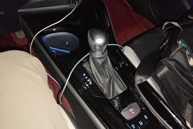 Used Toyota IZOA 2021 2.0L Yichi SPORT Gear Lever