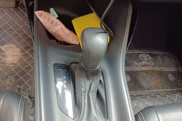Used Toyota IZOA 2021 2.0L Enjoy Edition Gear Lever