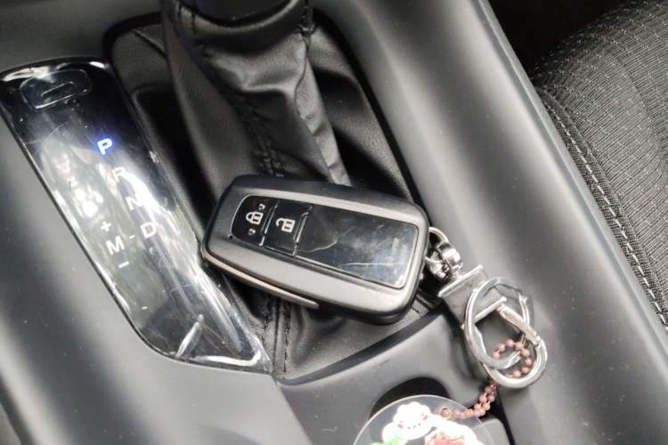 Used Toyota IZOA 2021 2.0L Enjoy Edition Interior 1