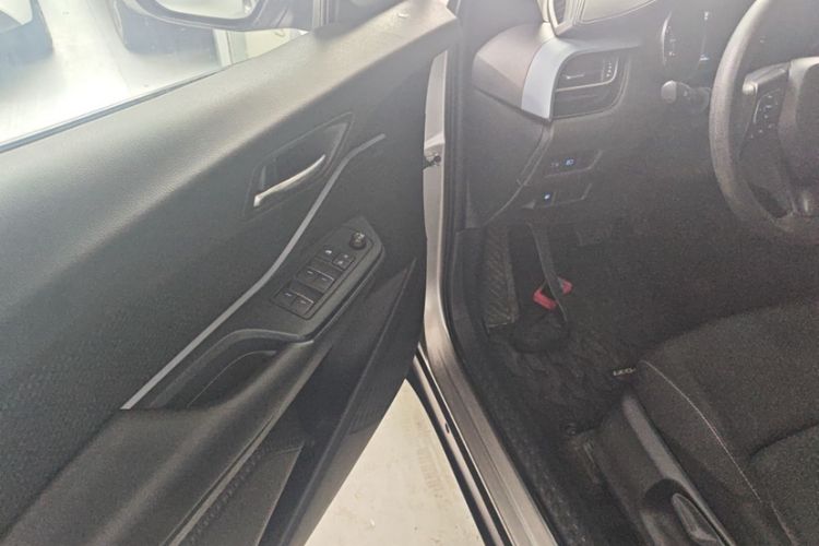 Used Toyota IZOA 2021 2.0L Enjoy Edition Interior 3