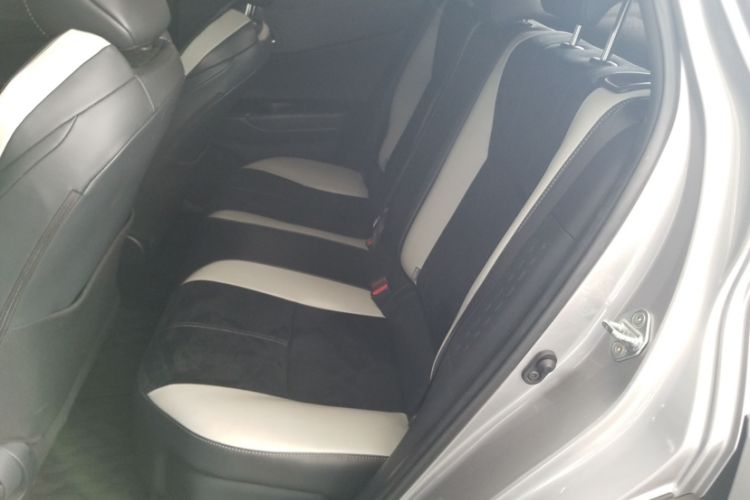 Used Toyota IZOA 2021 2.0L Yichi SPORT Interior 4