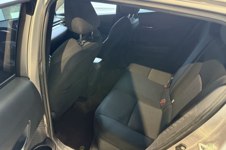 Used Toyota IZOA 2021 2.0L Yixing Version Interior 6