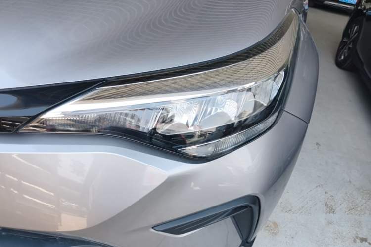 Used Toyota IZOA 2021 2.0L Enjoy Edition Left Front Headlight