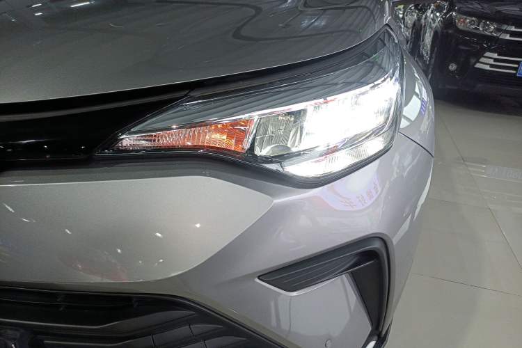 Used Toyota IZOA 2021 2.0L Enjoy Edition Left Front Headlight