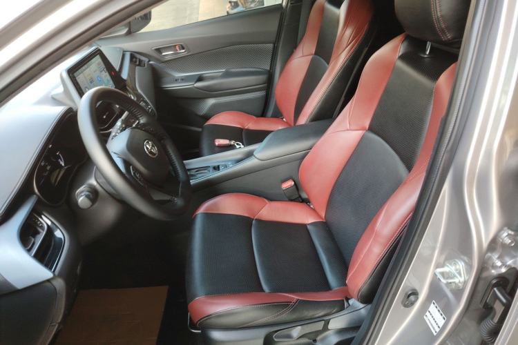 Used Toyota IZOA 2021 Dual-Motor 2.0L Yi Xing Edition Left Front Seat