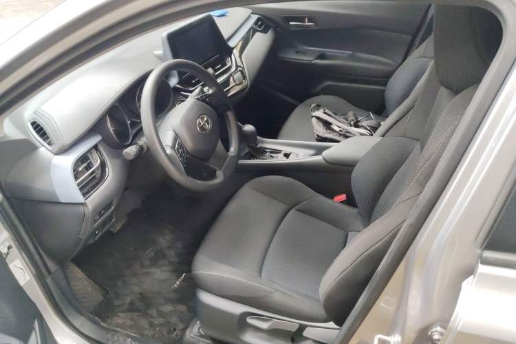 Used Toyota IZOA 2021 2.0L Enjoy Edition Left Front Seat