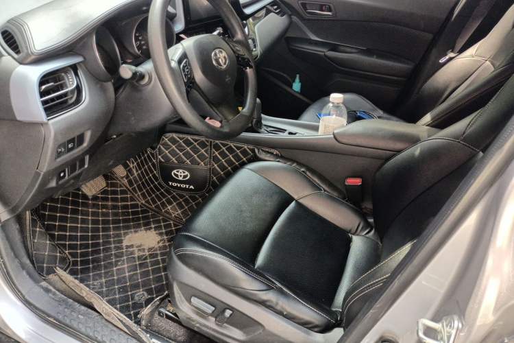 Used Toyota IZOA 2021 2.0L Enjoy Edition Left Front Seat
