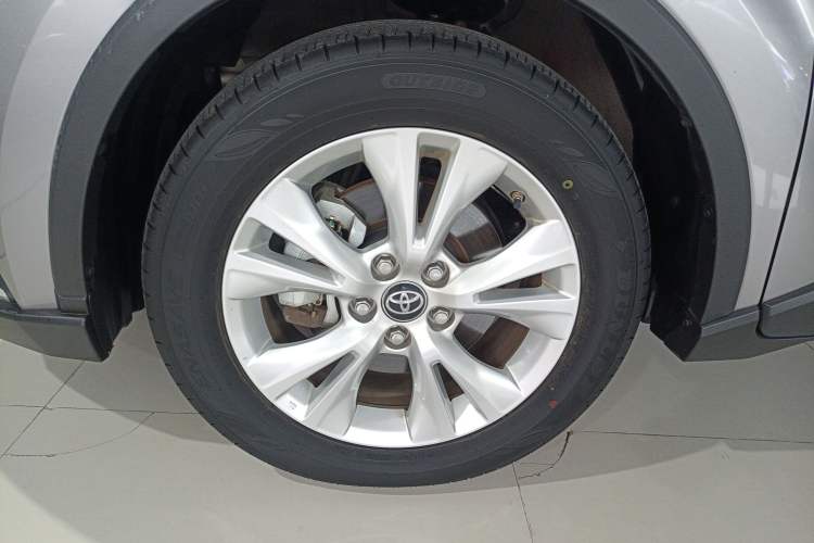 Used Toyota IZOA 2021 2.0L Enjoy Edition Left Front Wheel Hub