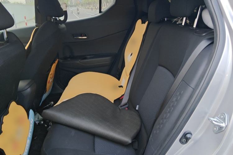 Used Toyota IZOA 2021 2.0L Enjoy Edition Left Rear Seat