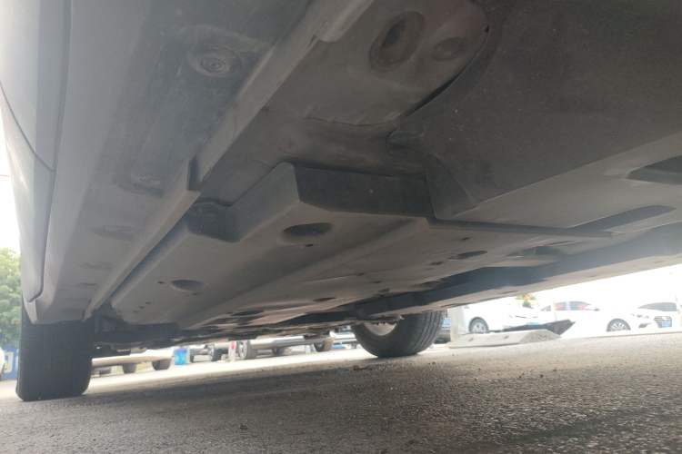 Used Toyota IZOA 2021 2.0L Enjoy Edition Left Side Sill