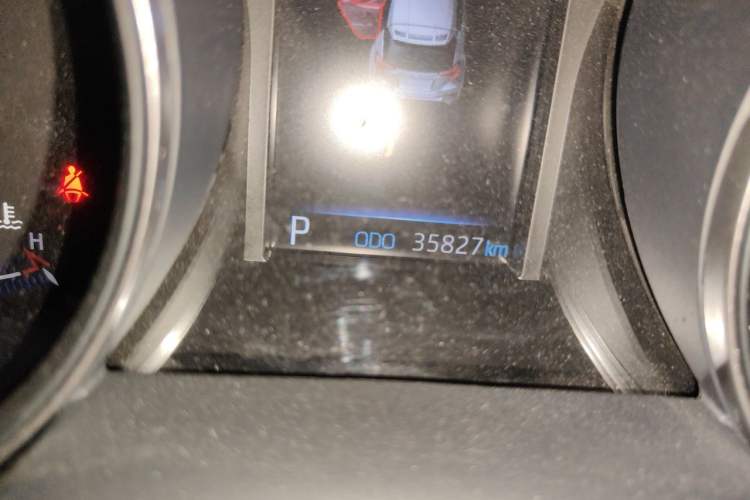Used Toyota IZOA 2021 2.0L Enjoy Edition Odometer Close Up
