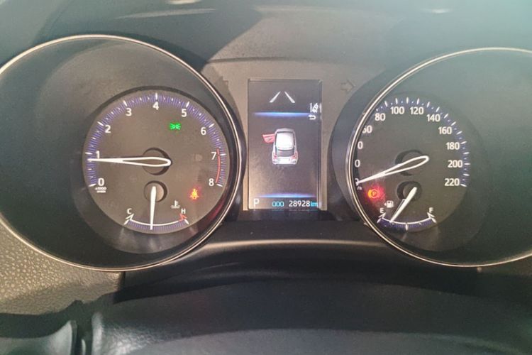Used Toyota IZOA 2021 2.0L Enjoy Edition Odometer Close Up