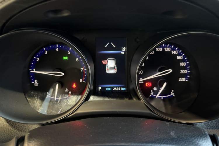 Used Toyota IZOA 2021 2.0L Yixing Version Odometer Close Up